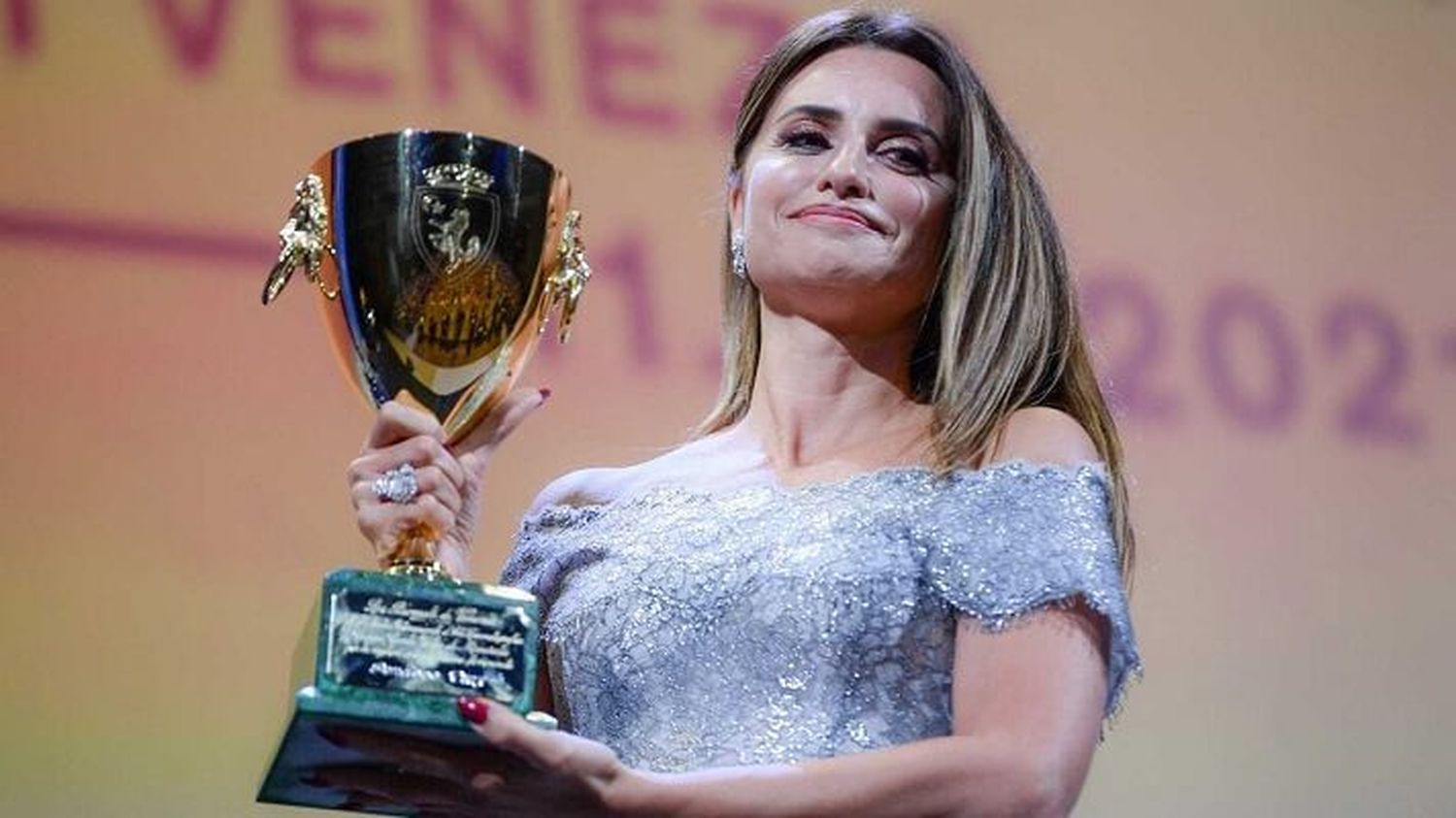 PENÉLOPE CRUZ GANA el premio a la mejor actriz en el Festival de Venecia