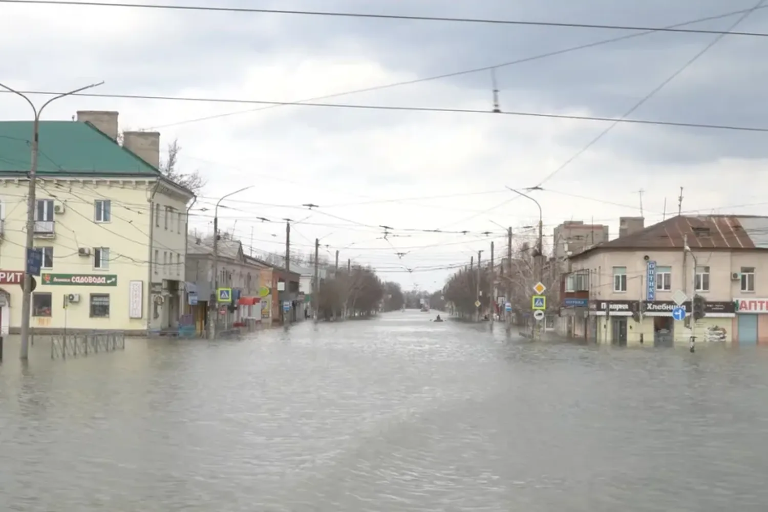 Más de 100 mil evacuados en Rusia y Kazajistán por inundaciones