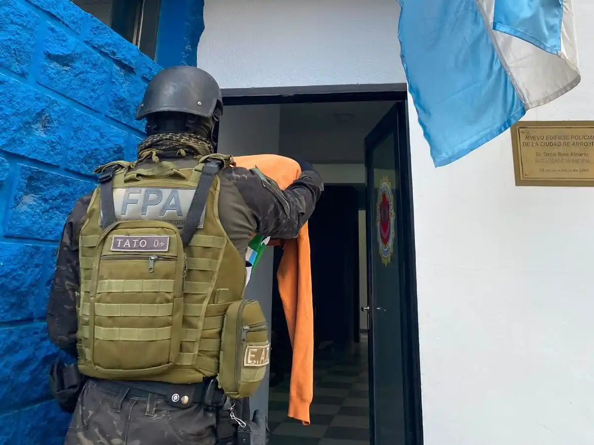 fpa detuvo en arroyito a dos cuñados por venta de droga 2