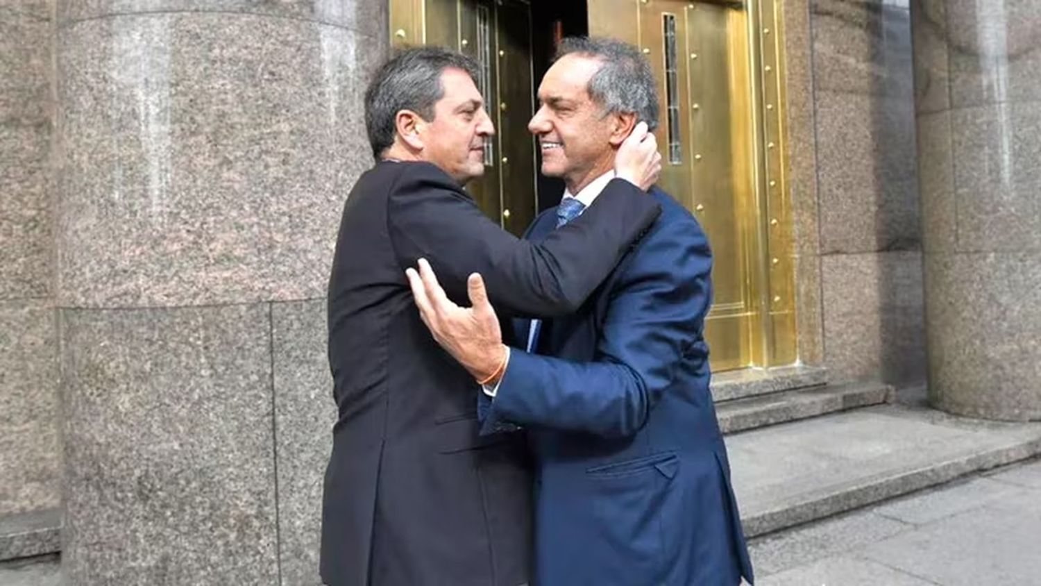 Massa se reúne con Scioli en el Ministerio de Economía