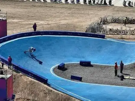 bmx race