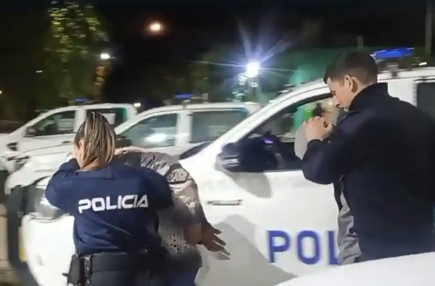 Atrapan a dos malvivientes que habían trepado un paredón