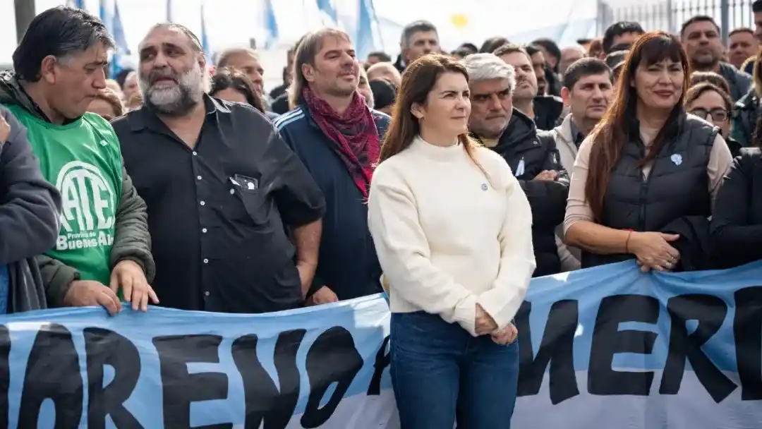 Fernández repudió los ejercicios militares