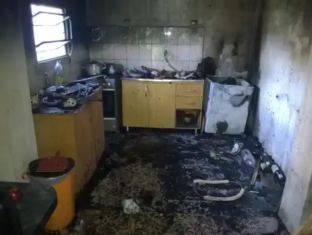Un cortocircuito en un lavarropas originó un incendio en una casa