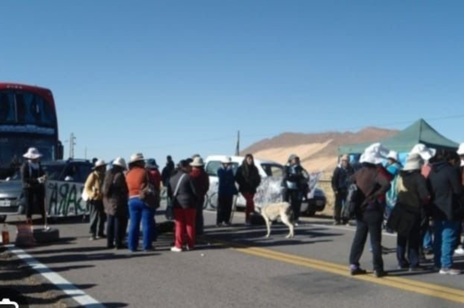 Protesta y corte de tránsito en la ruta nacional N°9