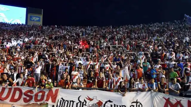 La odisea de la Supercopa: el partido que expuso la improvisación del fútbol argentino