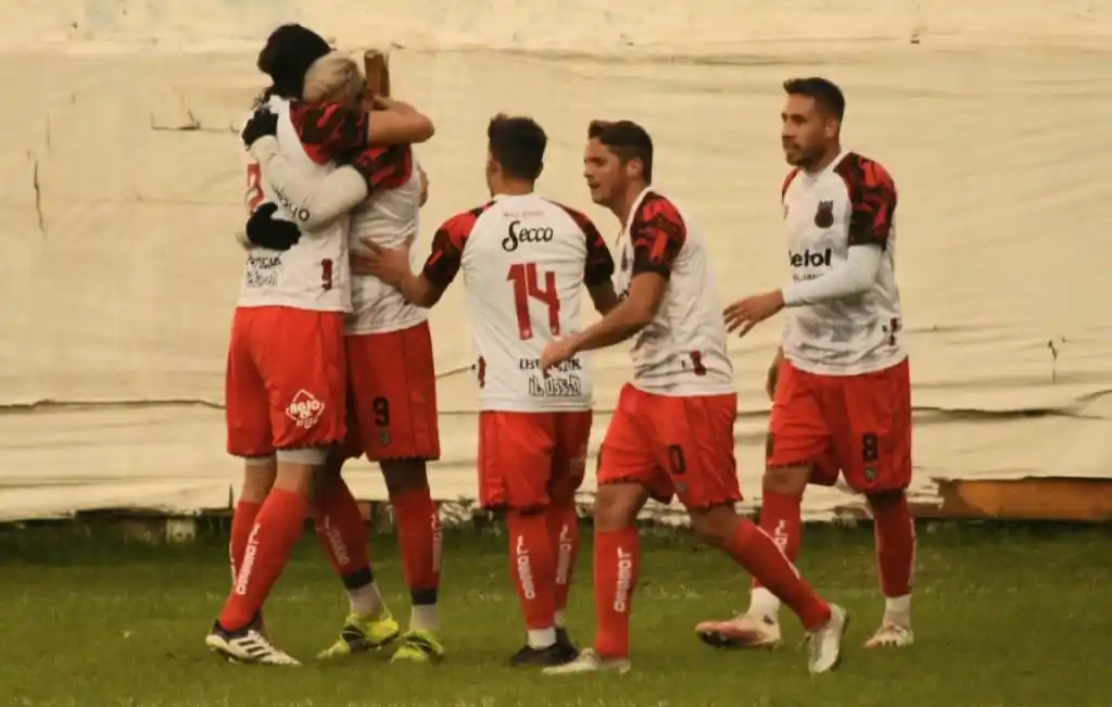 Güemes, el líder, se llevó un empate frente a San Telmo