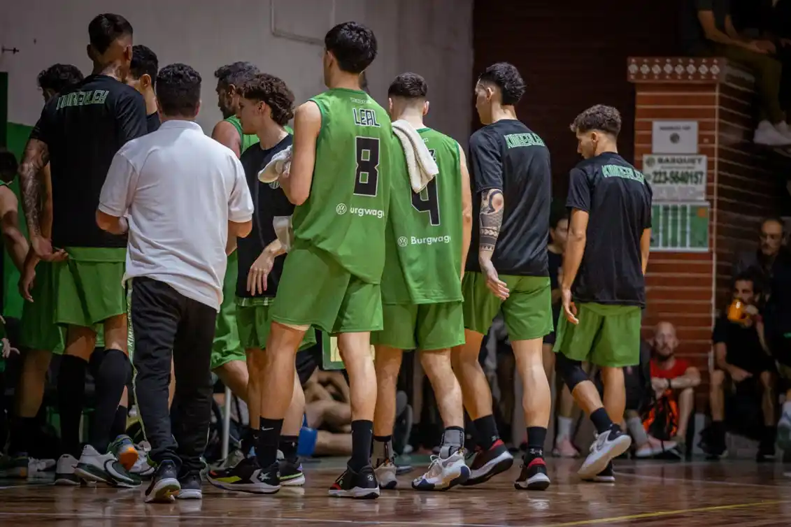 Kimberley ganó por 20 puntos en su regreso al "Valentín Pérez".