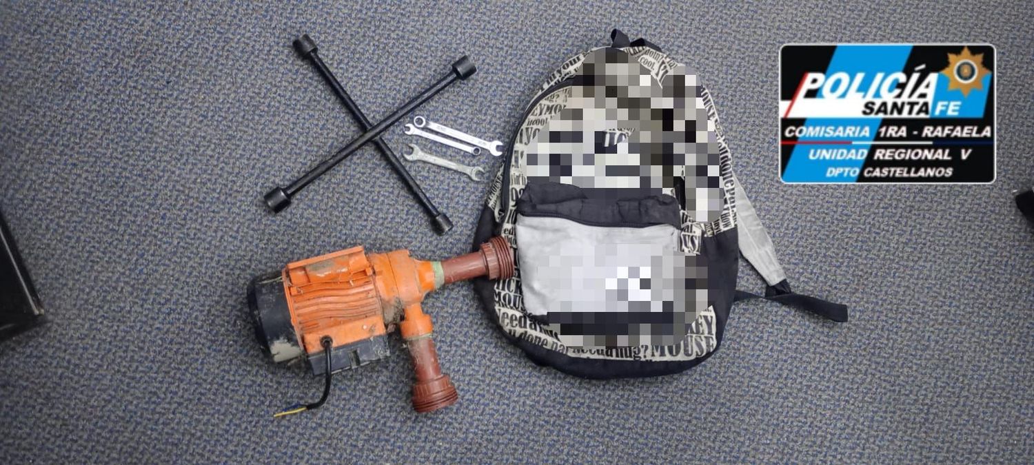 Tenía una bomba de agua y varias llaves escondidas en la mochila: todo quedó secuestrado