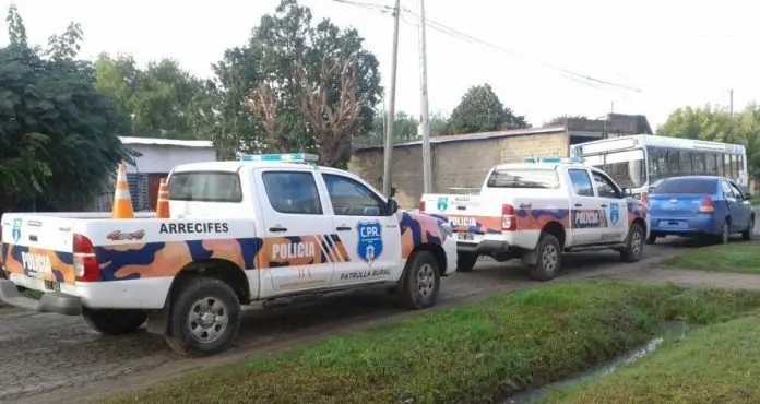 El operario había quedado atrapado bajo una pesada unidad.