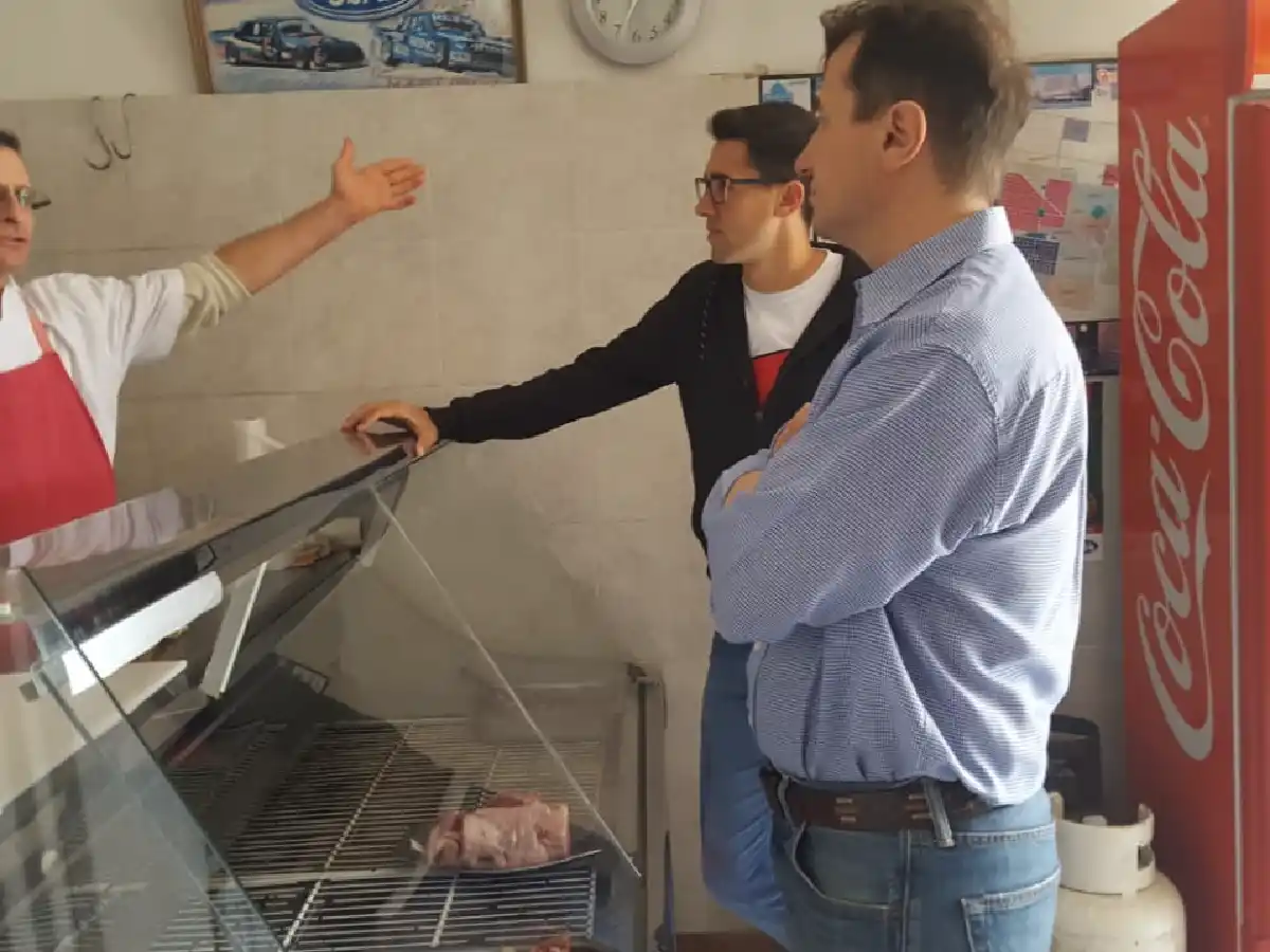 Cambiemos realizó timbreo en barrio La Milka