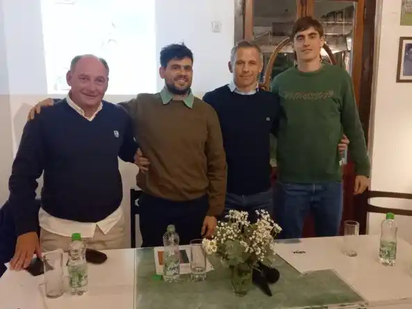 Salamano, Bertholt, Crosseti y Kertens en el lanzamiento del Seven 50.Foto:Todo a Pulmón