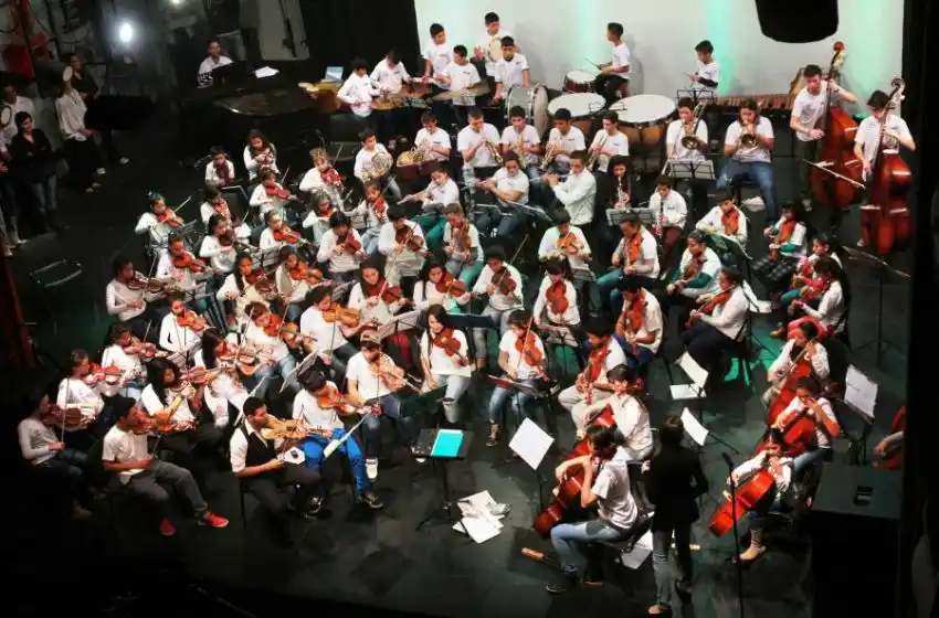 Concierto de fin de año de la Escuela Orquesta de Barrio Ludueña