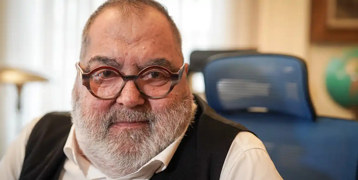 La operación es delicada por el cuadro de salud general del periodista.