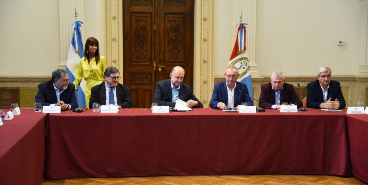Perotti: “Utilizan una escuela para llamar la atención”