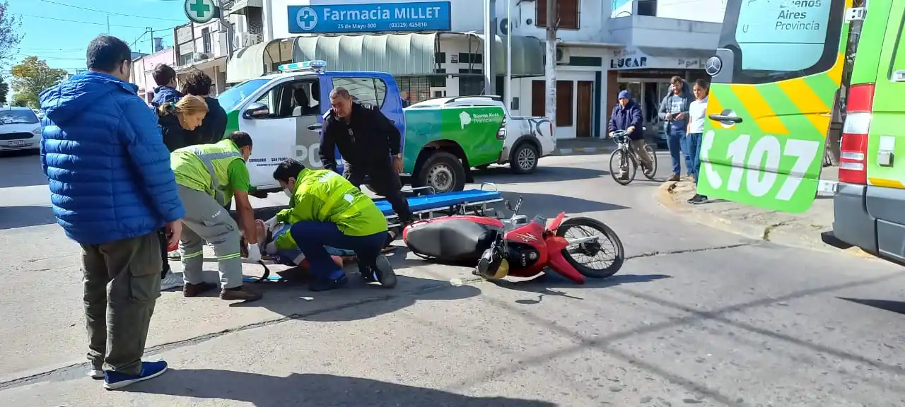 Trasladaron a una mujer al Hospital tras accidente en 25 de Mayo y Saavedra