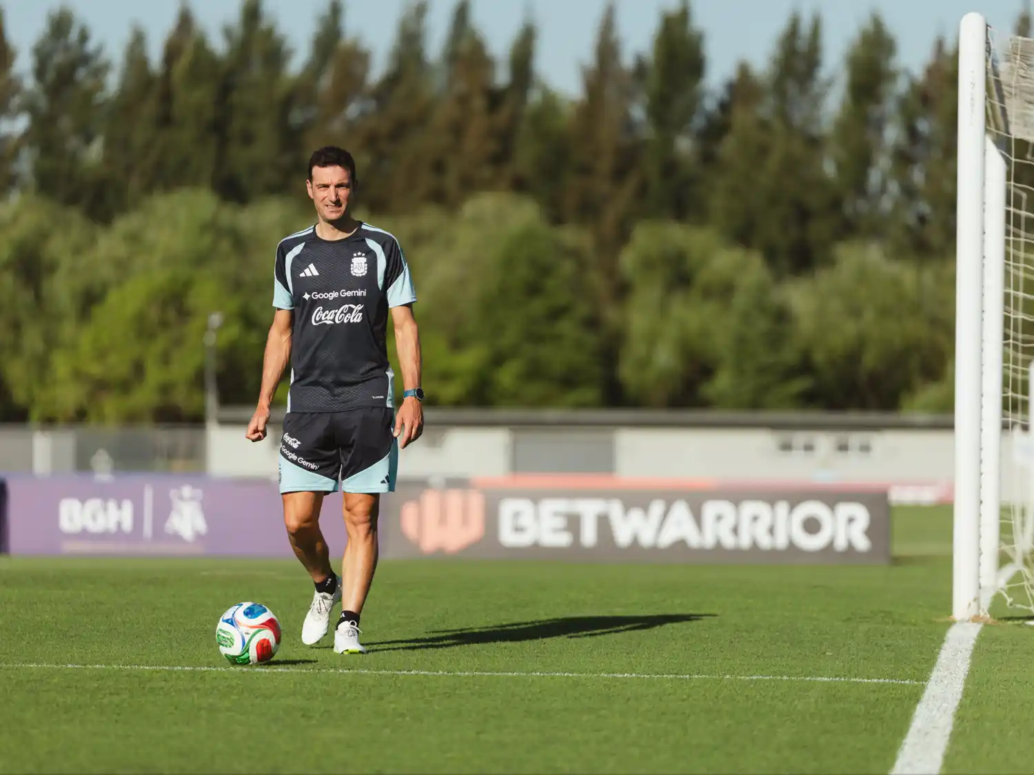 El posible 11 que planea Scaloni para el amistoso de la Selección Argentina frente a Mauritania