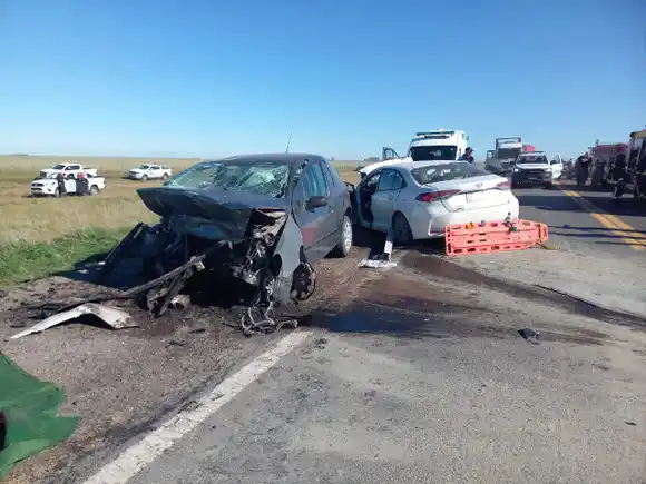 Tremendo choque en el cruce de las rutas 3 actual y la vieja: Cuatro muertos
