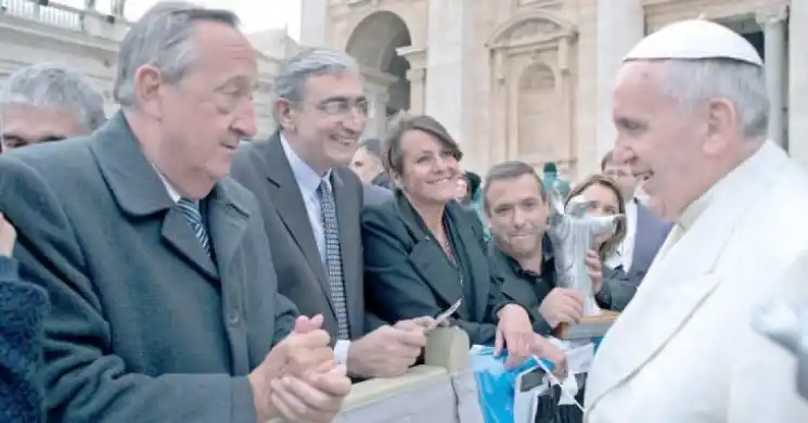 Una delegación tandilense se reunió con el Papa.