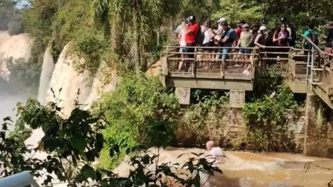 Hallaron el cuerpo del turista que cayó desde las Cataratas del Iguazú mientras se tomaba una selfie