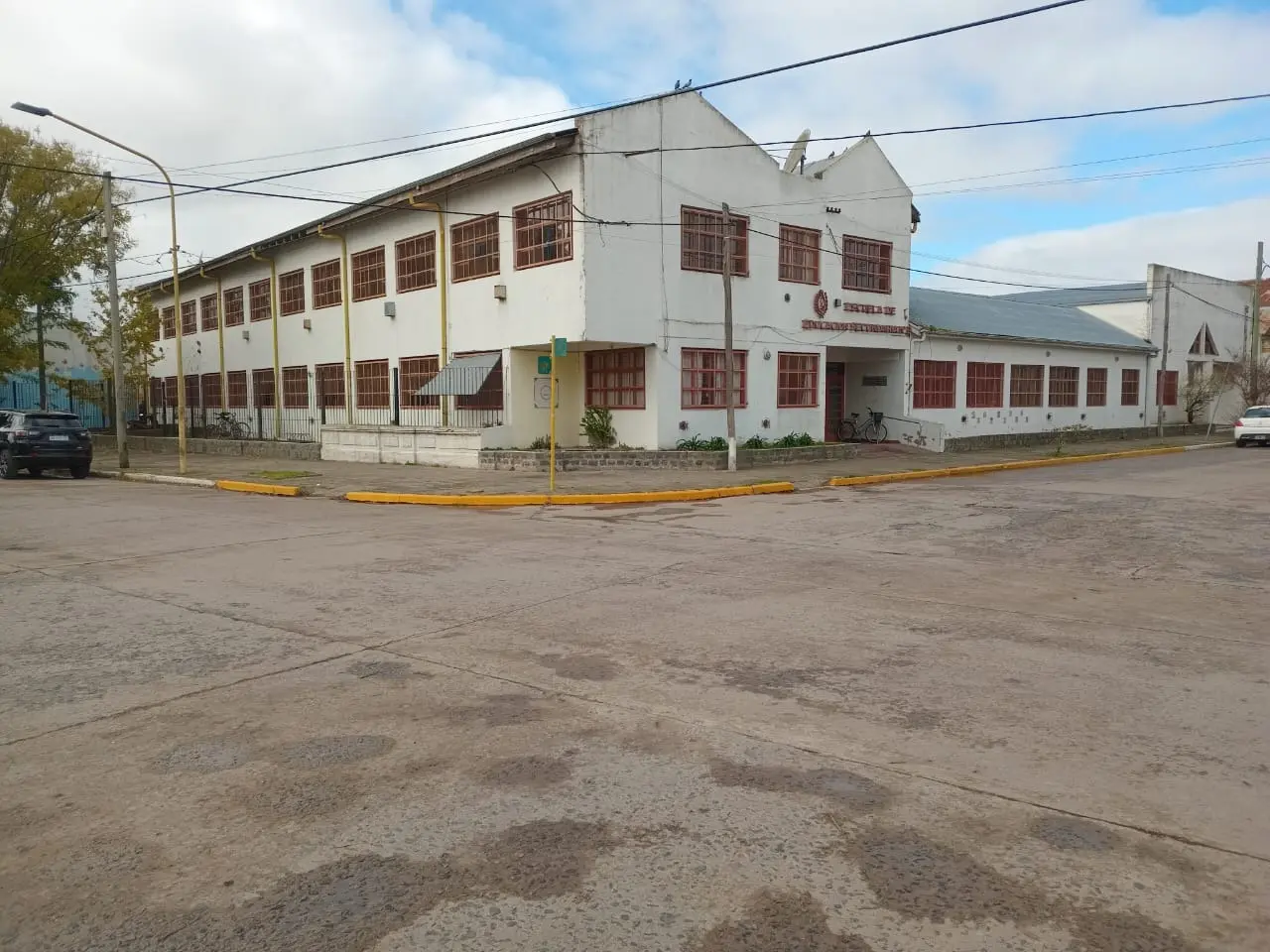 Frente de la Escuela Secundaria Nº3