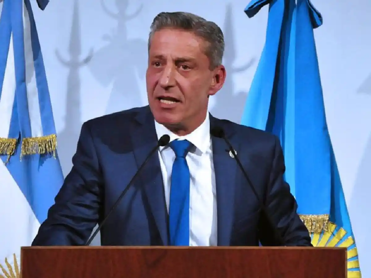 Chubut: polémico decreto para echar a extranjeros con delito