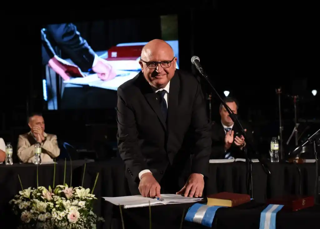 Cerutti asumió con la promesa de un gobierno cercano y transparente