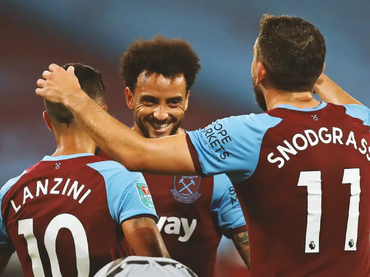 West Ham, con Lanzini de titular, goleó a Charlton