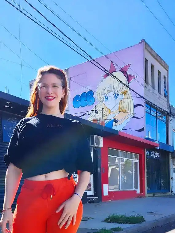Paredes con historias en Tandil: CEB y la magia de Sailor Moon