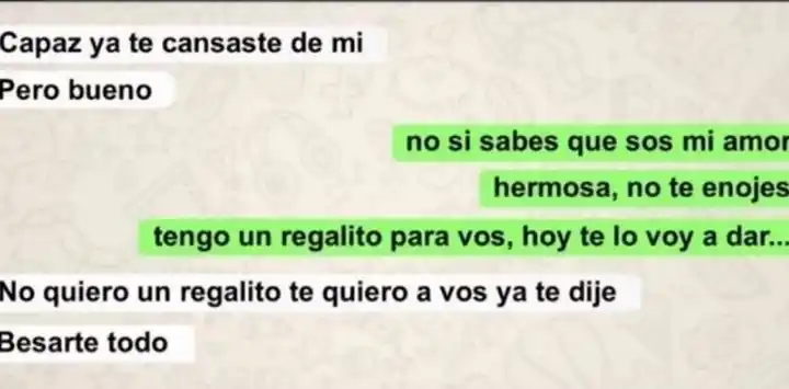 “Quiero besarte todo”: separan a una maestra por mandar mensajes a un alumno de 13 años