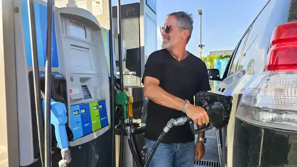 YPF aumenta 3,5% los combustibles: Además lanza el nuevo esquema de descuentos por modalidad y franja horaria