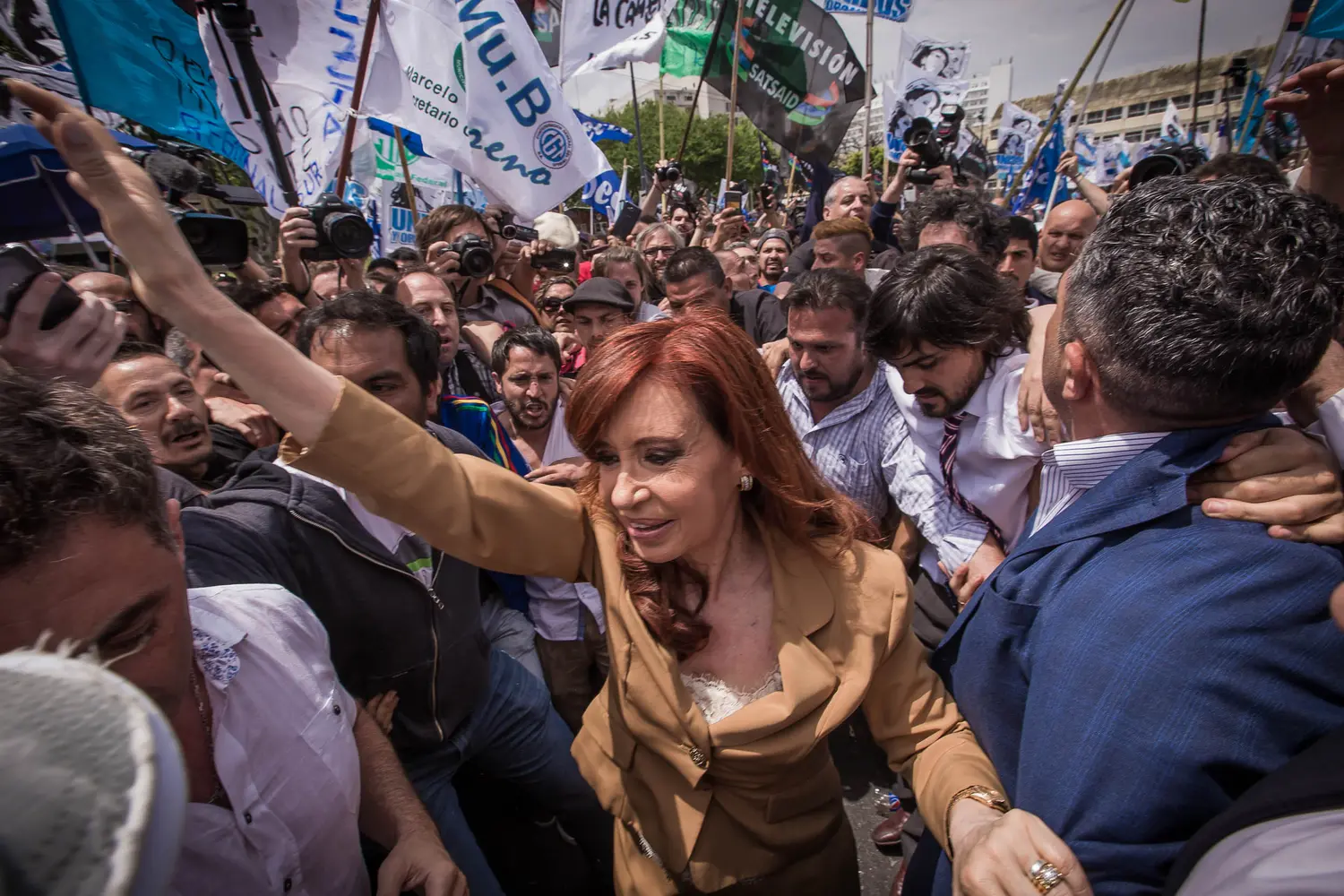 Cristina declara ante Bonadío y pidió a la militancia que "no se movilice"