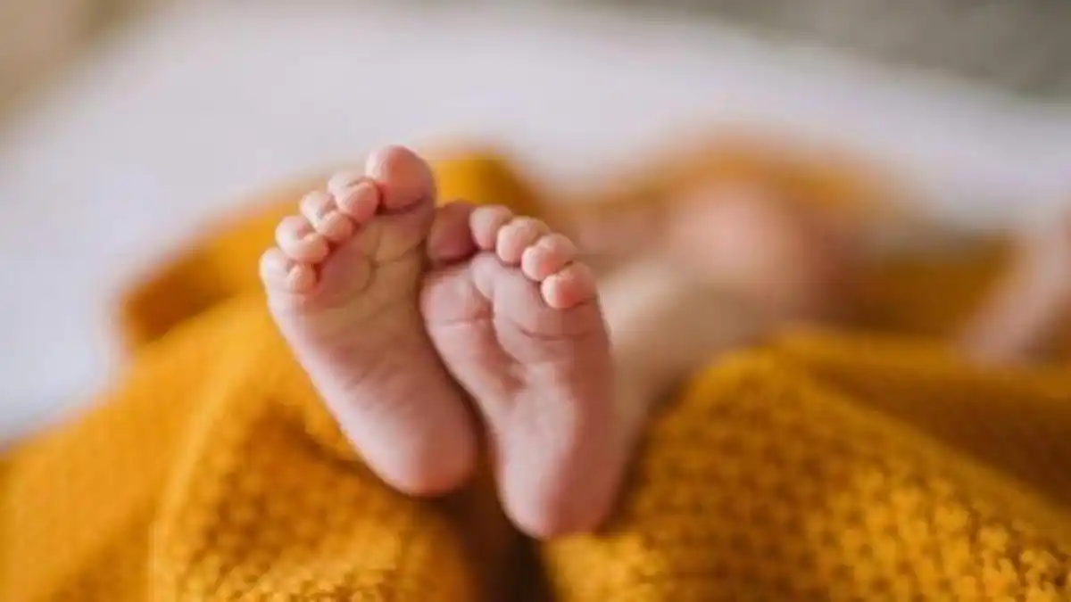 Otra madre en ESTADO DE EMBRIAGUEZ, le dio el pecho y horas más tarde su bebé de 2 meses de nacida falleció