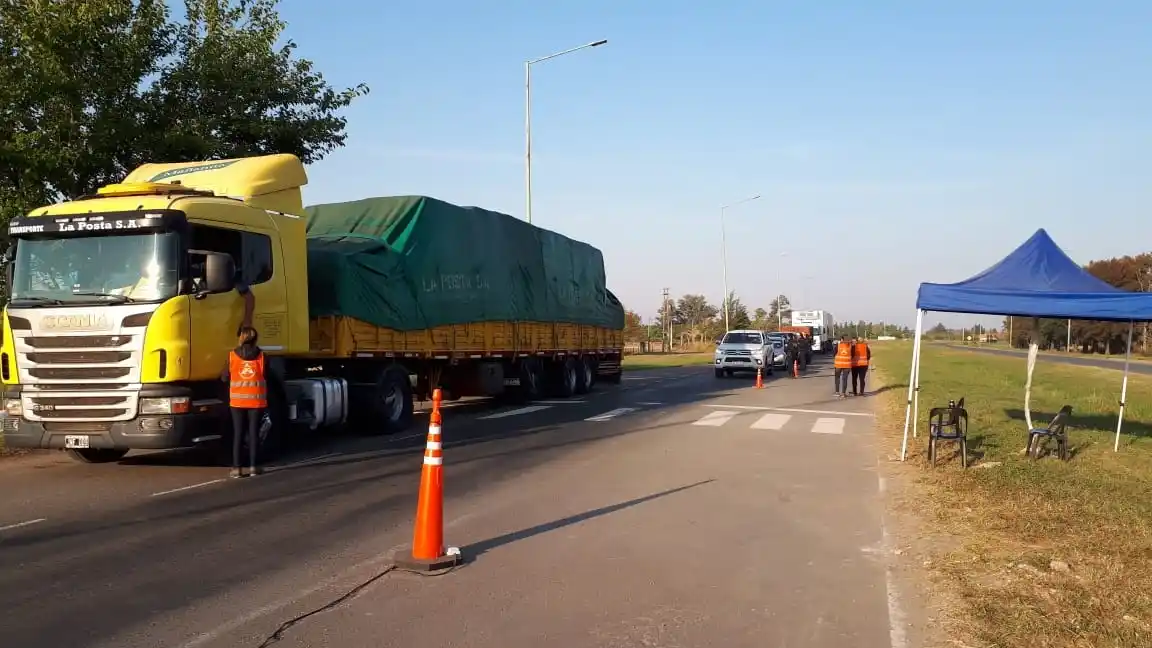 Un camionero contagiado pasó por Entre Ríos: Intentarán determinar con quien tuvo contacto