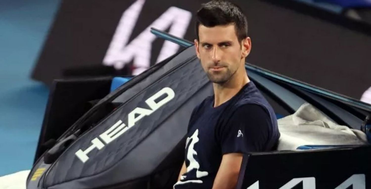 Abogados de Djokovic lograron frenar la deportación del tenista