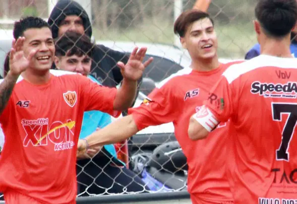 Villa Díaz Vélez fue una fiesta de goles