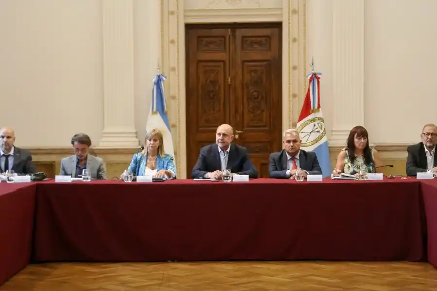 Perotti encabezo la reunión de la Junta de Seguridad