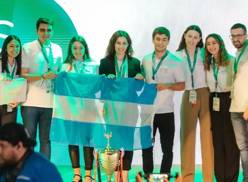 Estudiante de Ingeniería Mecatrónica de la UNER representará a Latinoamérica en China tras ganar el certamen Tech4Good de Huawei