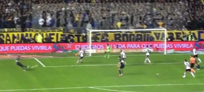 Mirá cómo se gritó el gol de Pavón desde la popular de Boca
