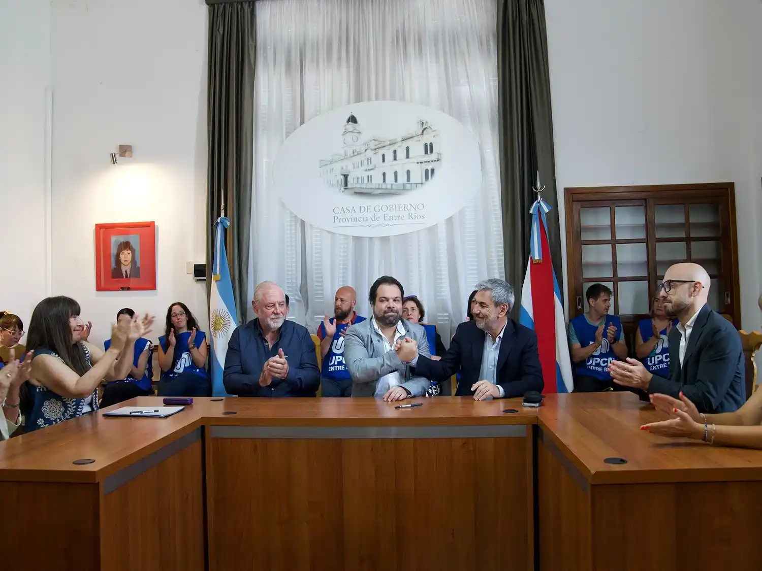 Entre Ríos avanzará con recategorizaciones para más de 12.000 estatales y enviará el primer Convenio Colectivo a la Legislatura