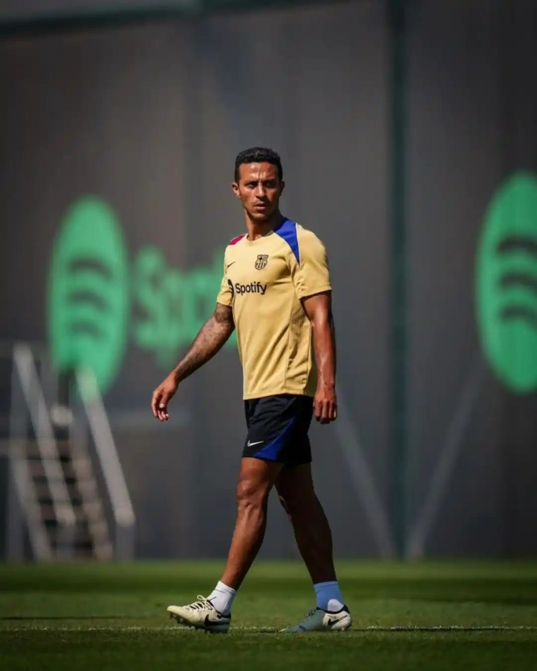 ¿En busca del éxito individual? Thiago Alcántara se despide del FC Barcelona