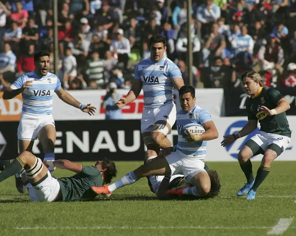 Un duro golpe en el cierre para Los Pumas