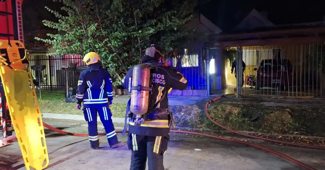 El trágico incendio ocurrió en calle Tucumán al 1100.