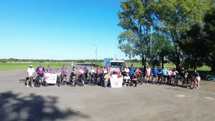 Gualeguay recibió la llegada de “Pedaleando por la vida”, una cruzada solidaria para concientizar sobre el cáncer de mama