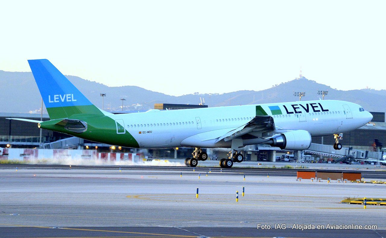 LEVEL, la low cost de IAG, inauguró sus vuelos a Buenos Aires