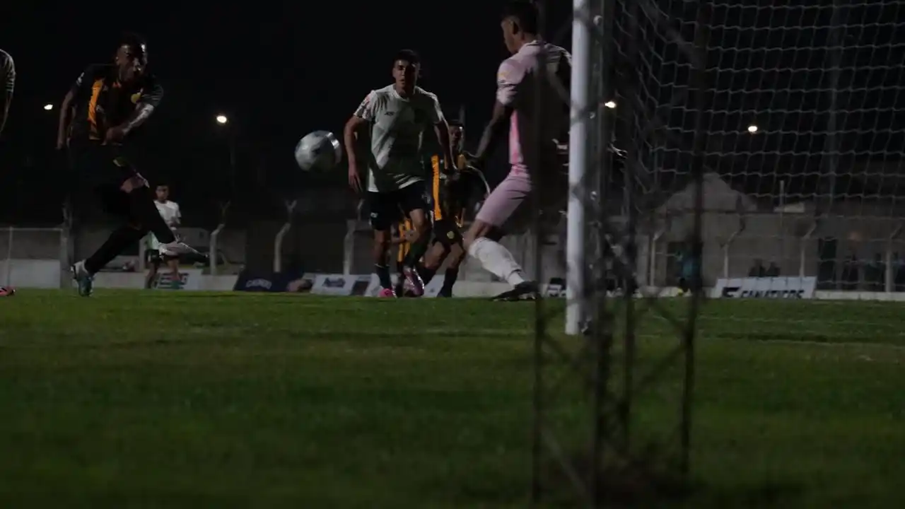 Un Santamarina sin juego se conformó con un punto