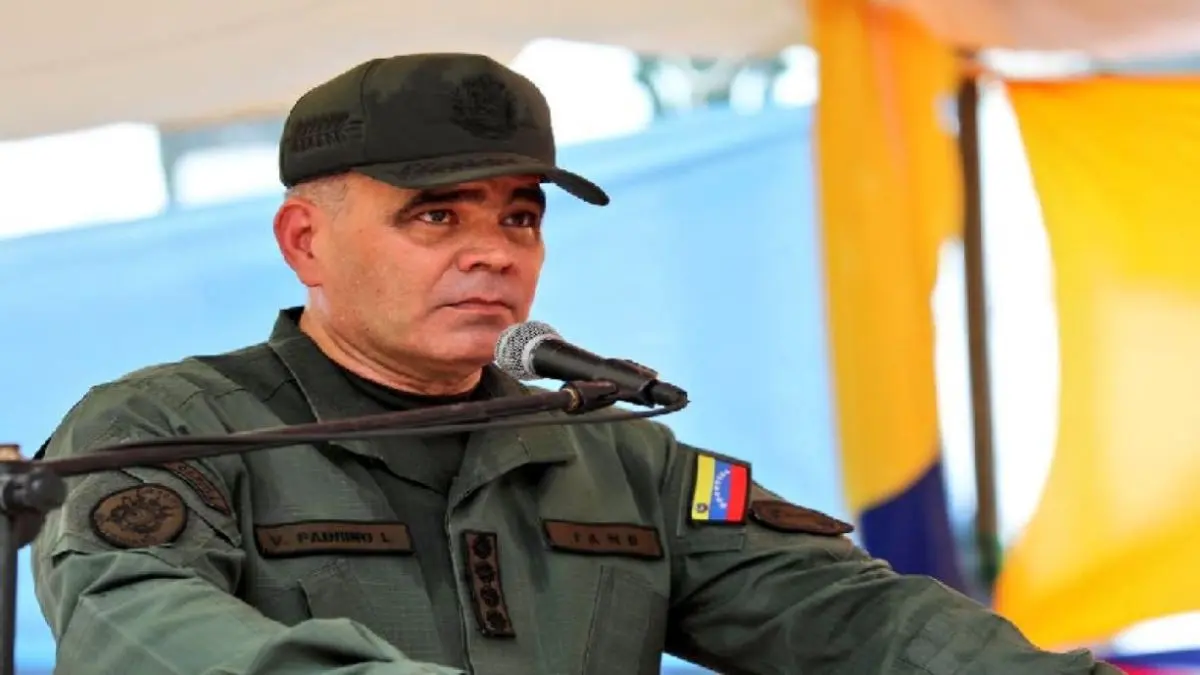 Padrino López rechaza las intenciones de la derecha de un “CAMBIO DE RÉGIMEN FORZADO”