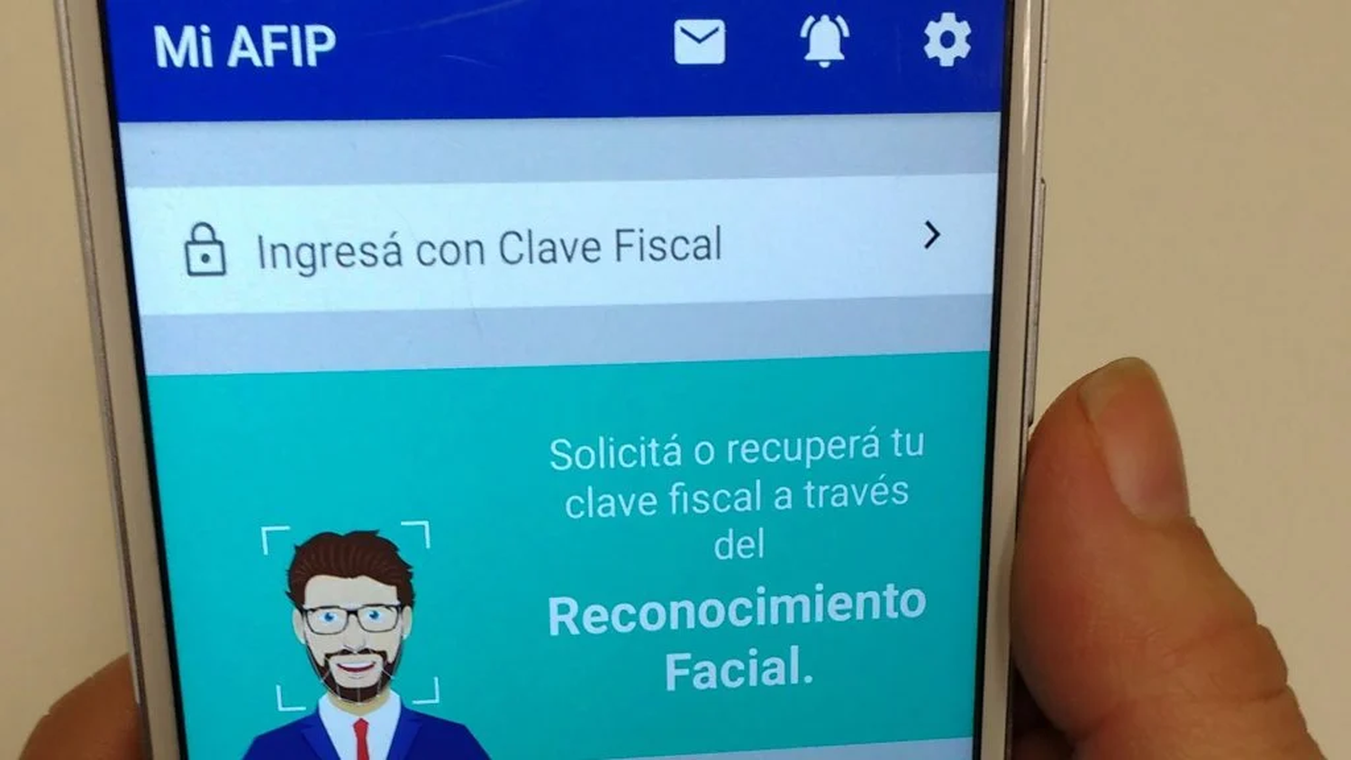 Prepagas: qué hay que hacer para pagar menos y cuáles son los requisitos