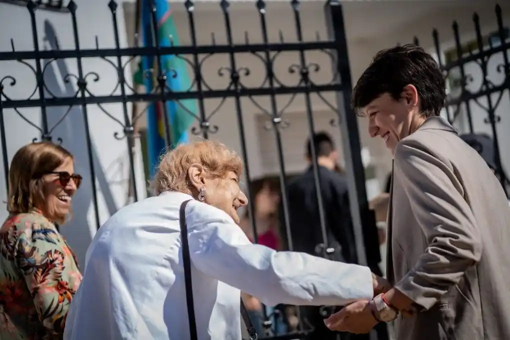 Lucia Gómez asumió como intendente de Adolfo Gonzales Chaves