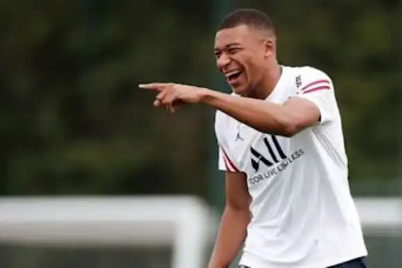 Mbappé habría rechazado la oferta de Arabia Saudita